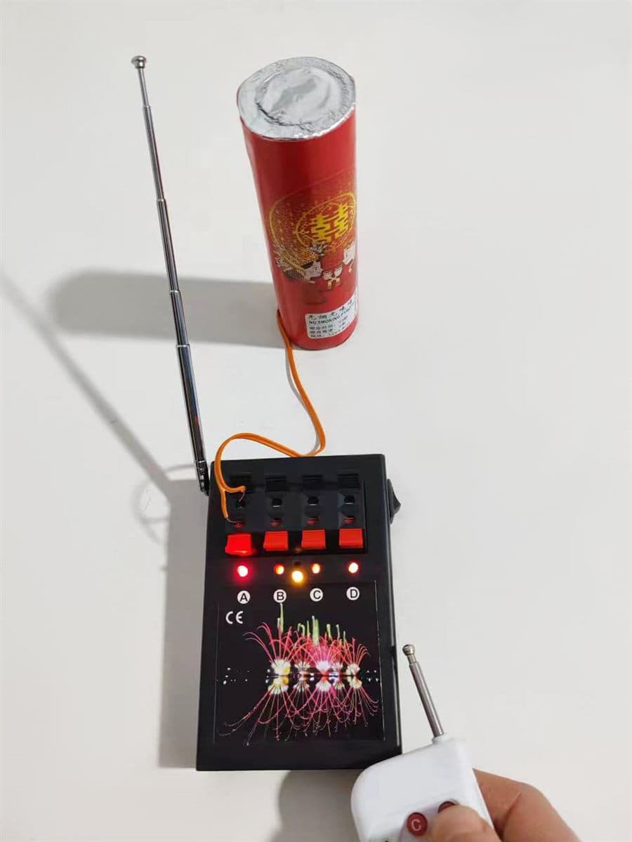 AM04R-36 Multi-Cue Wireless Fireworks Firing System – Professional Display Controller - image 4
